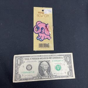 Wrights Sew On patch Pink Elephant